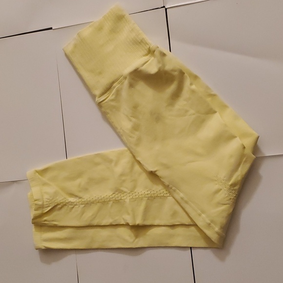 New free people good karma high waist leggings size M/L in yellow 💛 - Picture 3 of 12